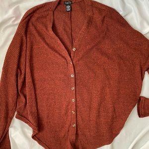 Rue 21 ribbed front tie bat wing shirt